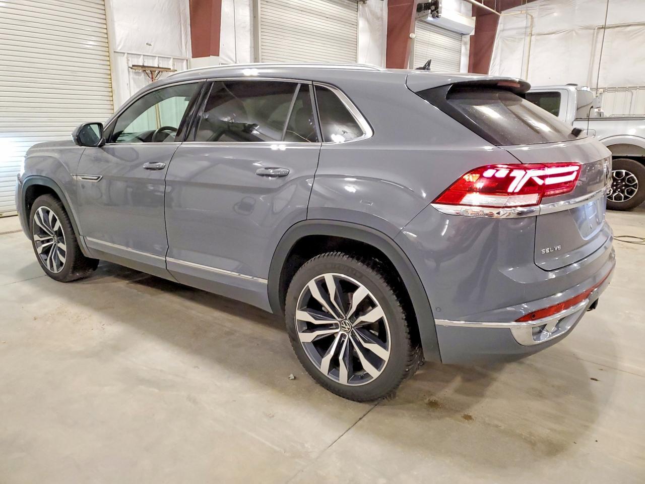 2023 Volkswagen Atlas Cross Sport Sel Premium R-Line - Фото 2