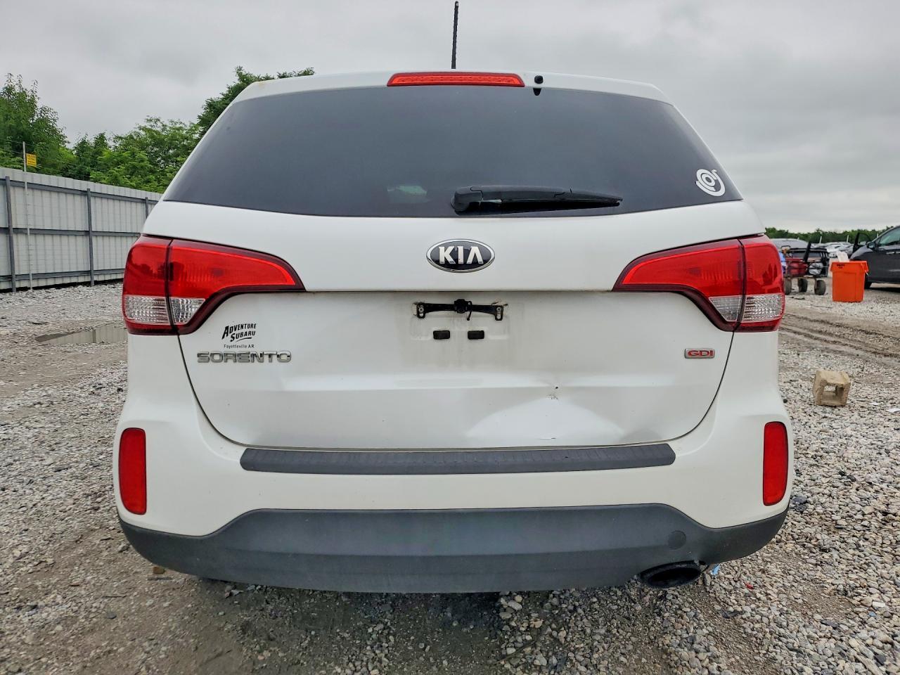 2015 Kia Sorento Lx - Image 6