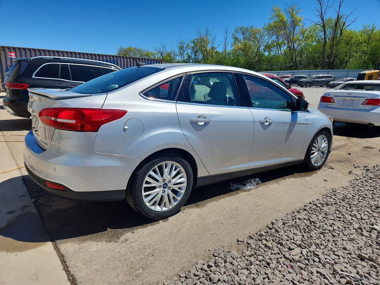 2018 Ford Focus Titanium - Фото 3