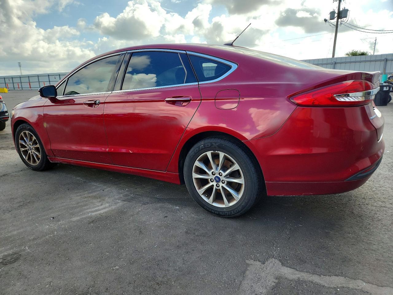 2017 Ford Fusion Se - Фото 2