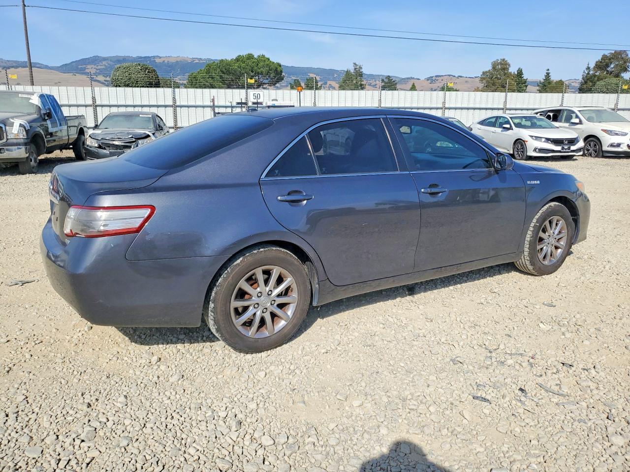 2011 Toyota Camry Hybrid - Фото 3