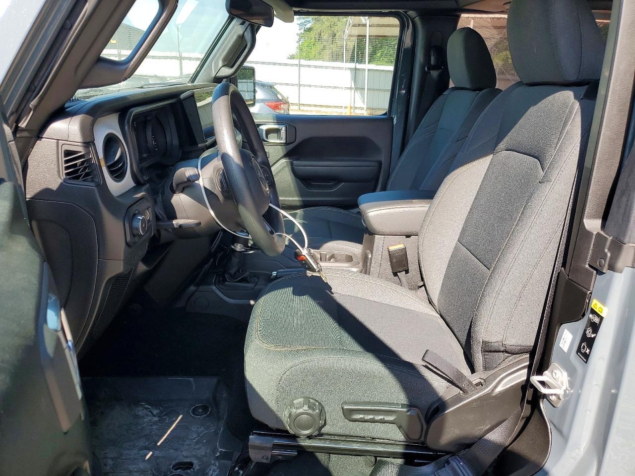 2025 Jeep Wrangler Sport - Image 7