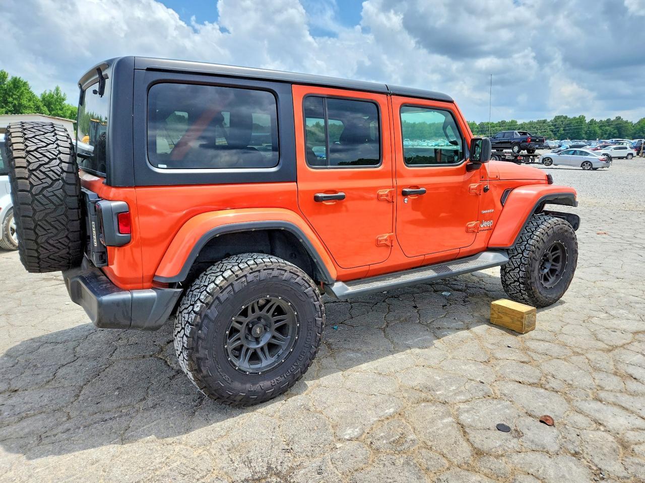 2023 Jeep Wrangler Sahara - Image 3