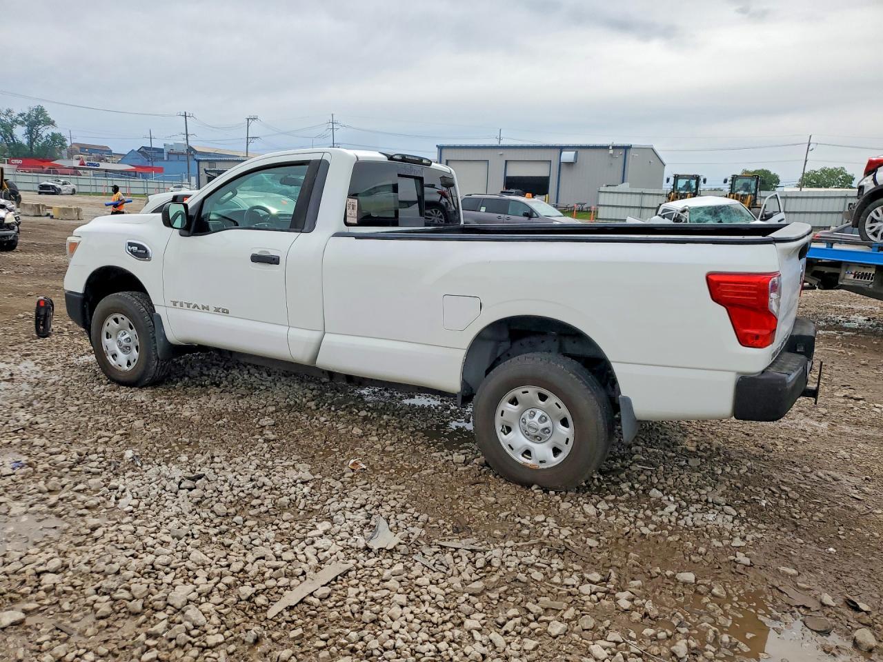 2019 Nissan Titan Xd S - Фото 2