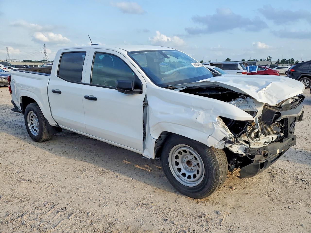 2025 Chevrolet Colorado - Image 4