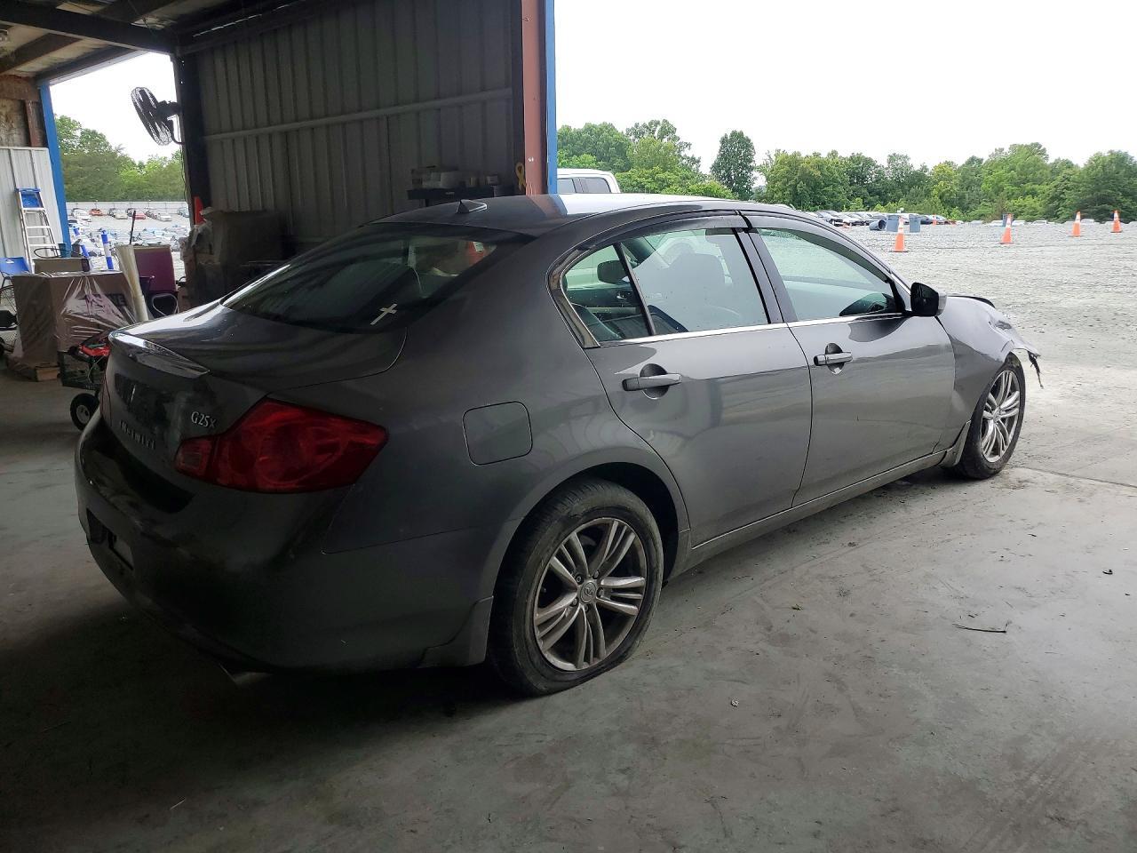 2011 Infiniti G25 Sedan X - Фото 3
