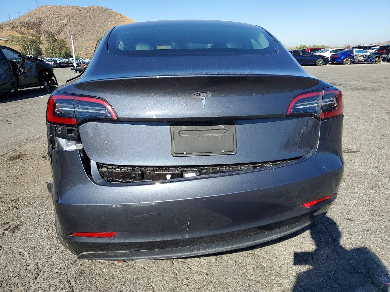 2023 Tesla Model 3 - Фото 6