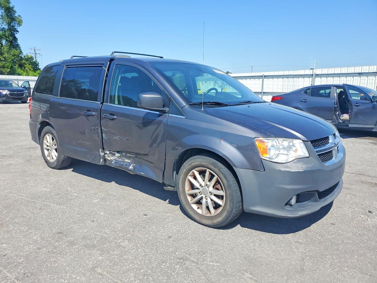 2018 Dodge Grand Caravan Sxt - Image 4