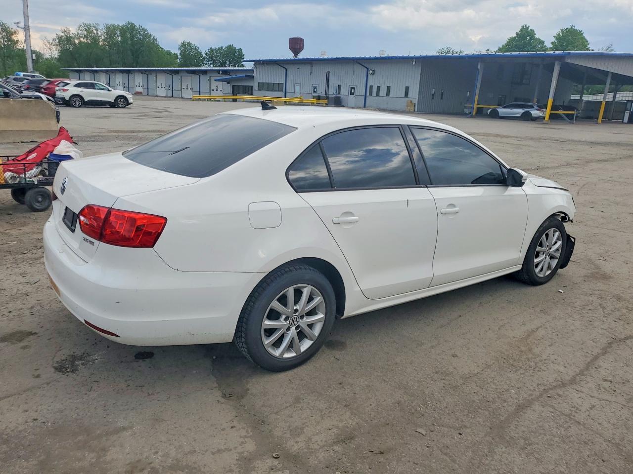 2011 Volkswagen Jetta Se - Фото 3