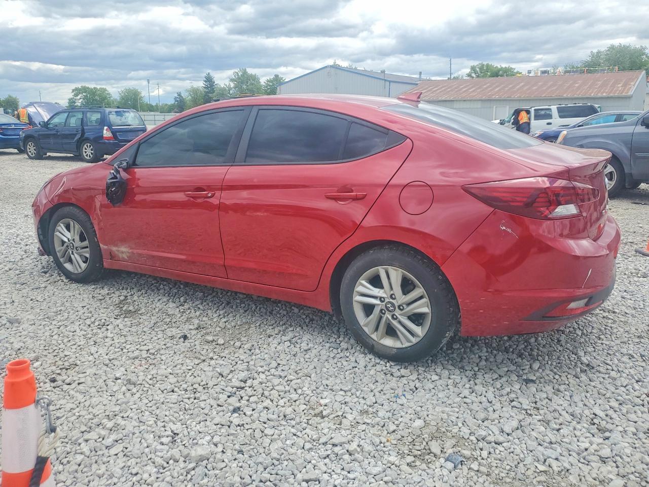 2019 Hyundai Elantra Sel - Image 2