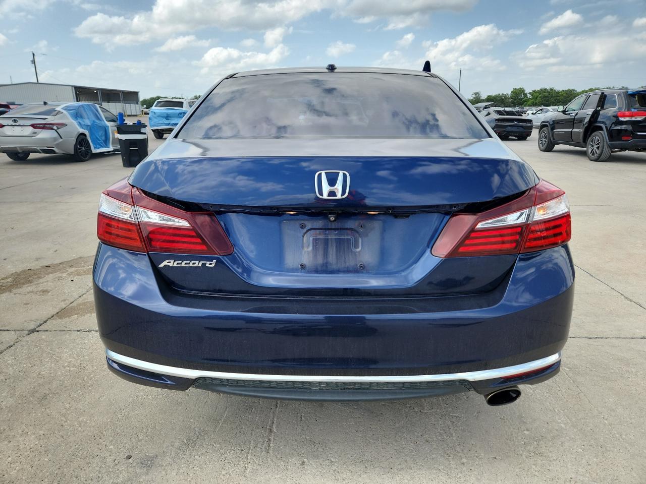 2017 Honda Accord Ex - Image 6