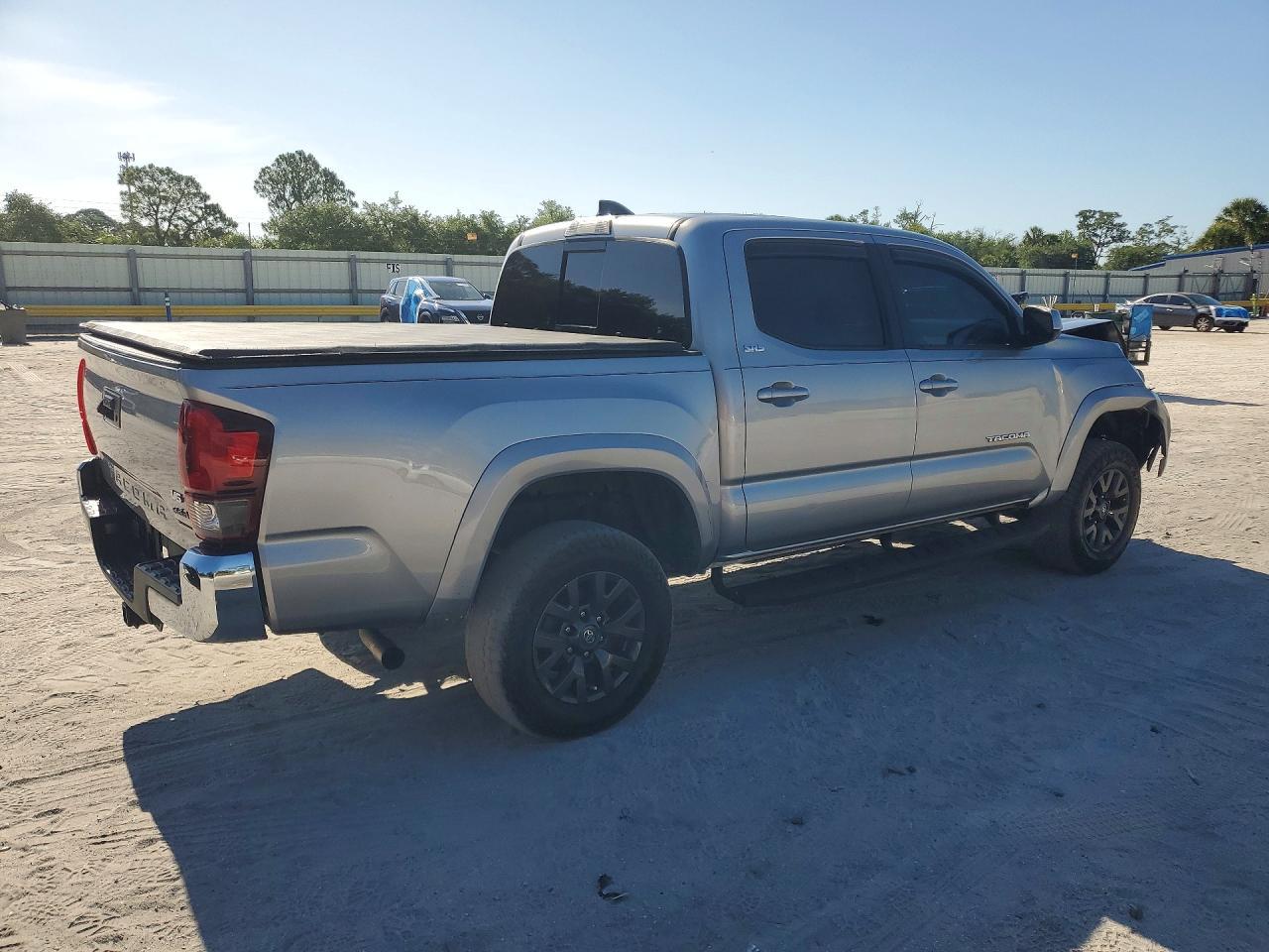 2021 Toyota Tacoma Sr5 V6 - Фото 3