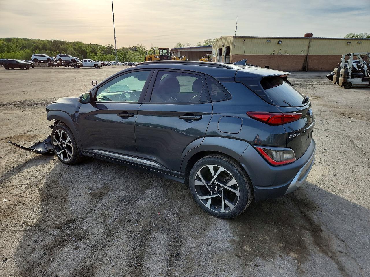 2022 Hyundai Kona Limited - Image 2