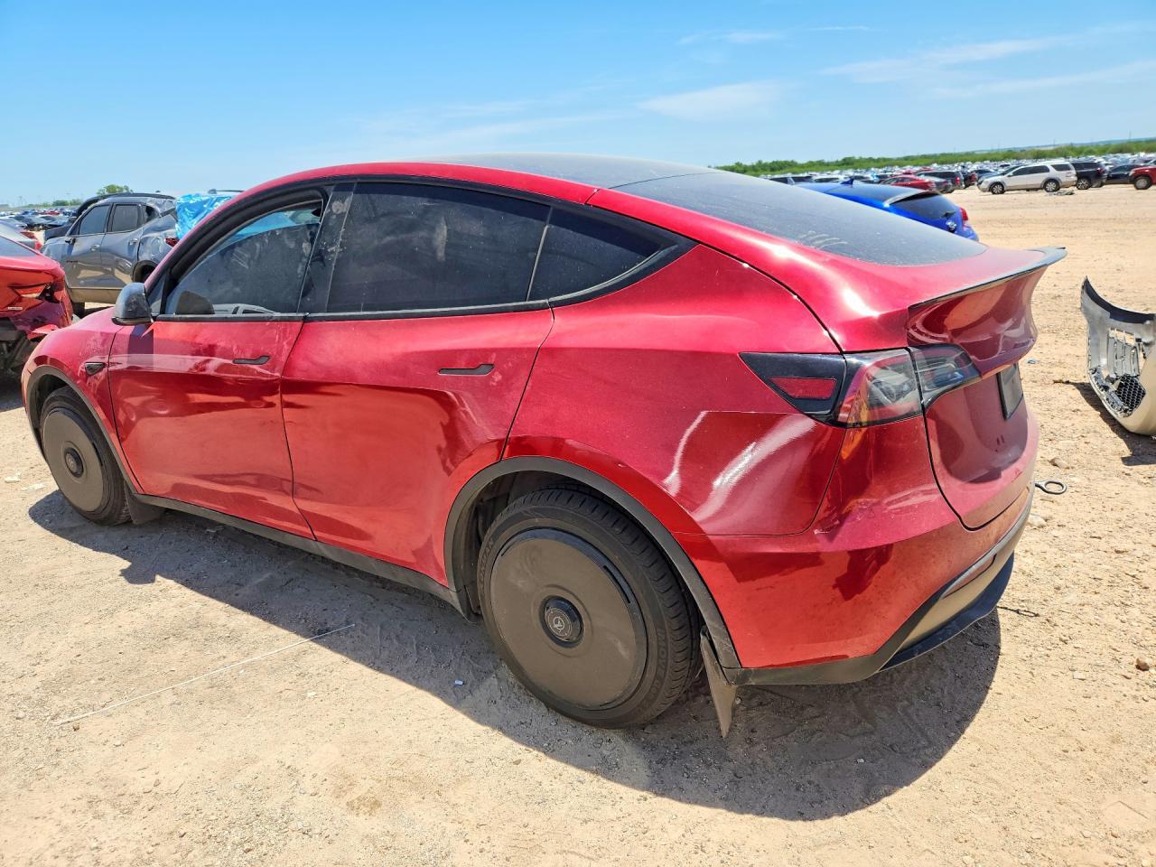 2023 Tesla Model Y - Фото 2