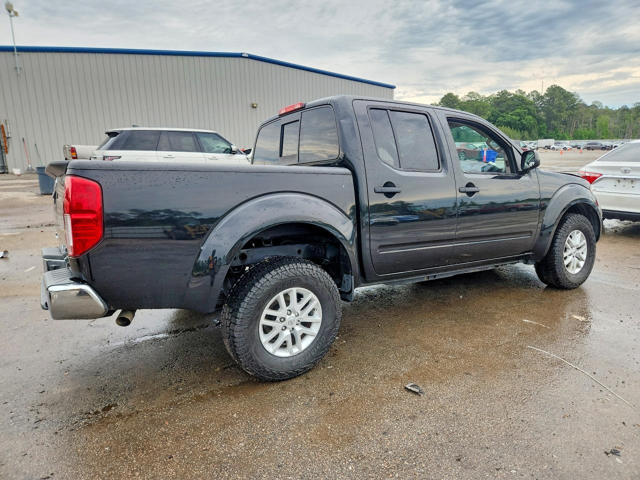 2016 Nissan Frontier Sv - Image 3