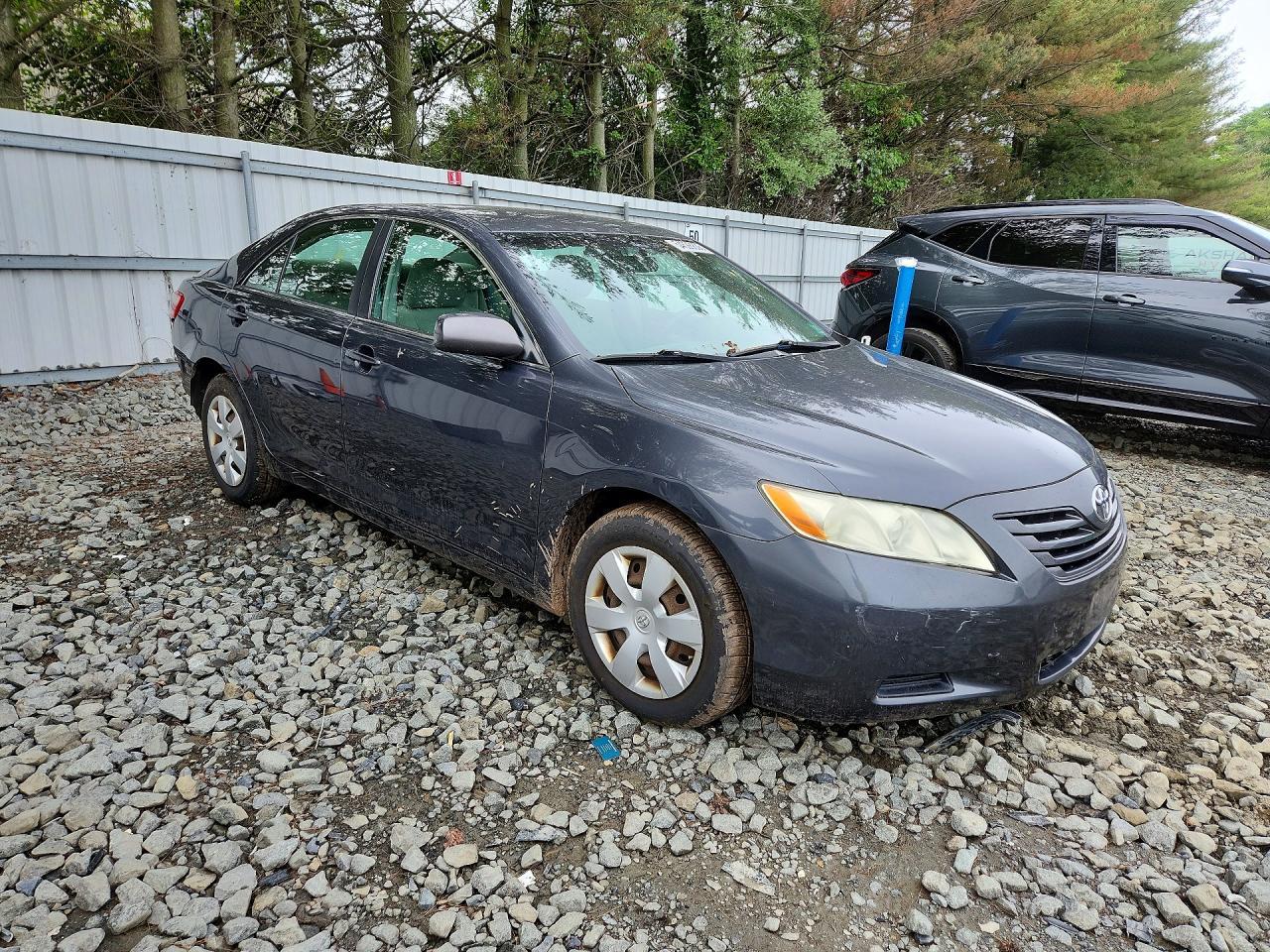 2009 Toyt Camry Le - Image 4