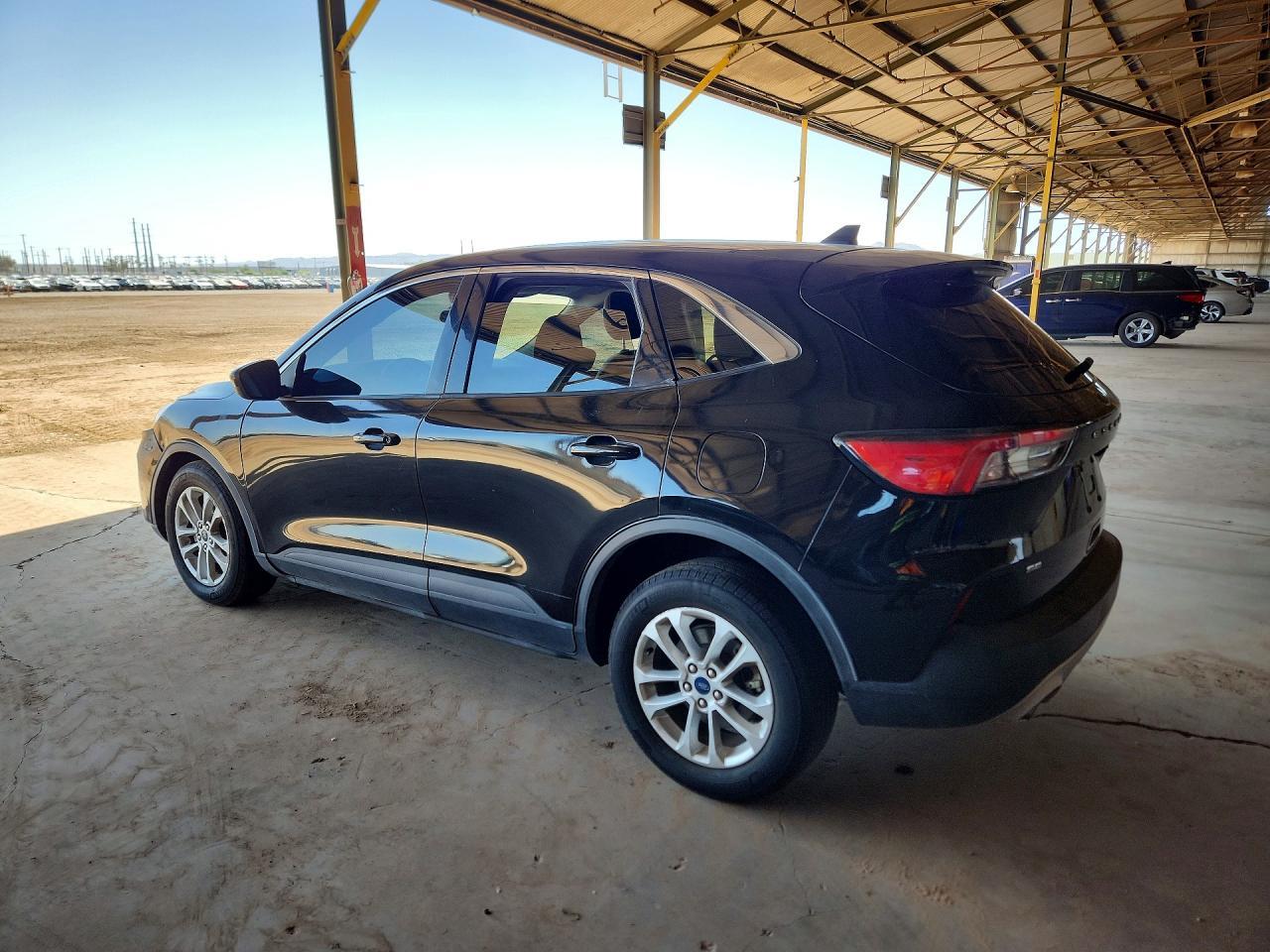 2020 Ford Escape Se - Фото 2