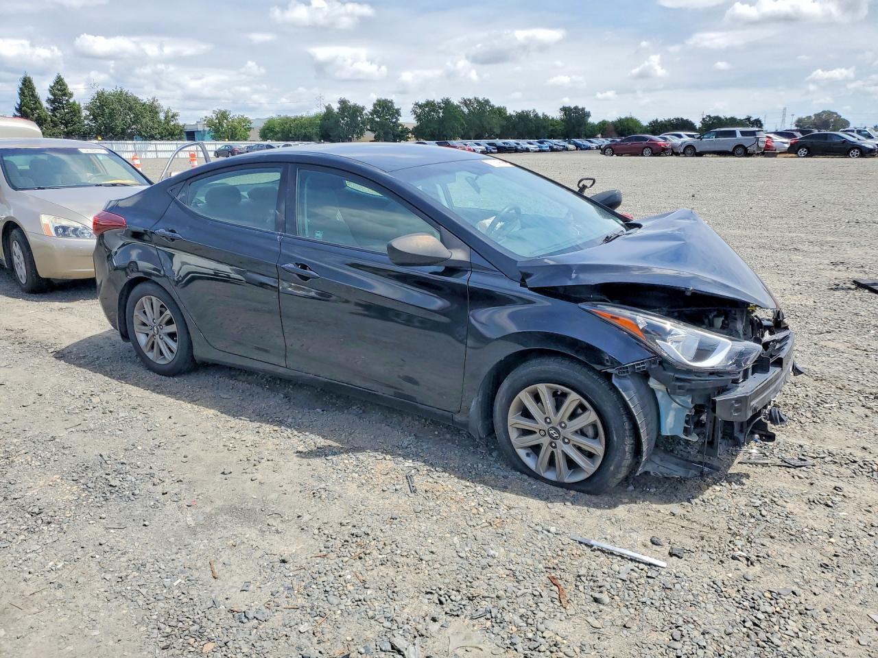 2016 Hyundai Elantra Se - Фото 4