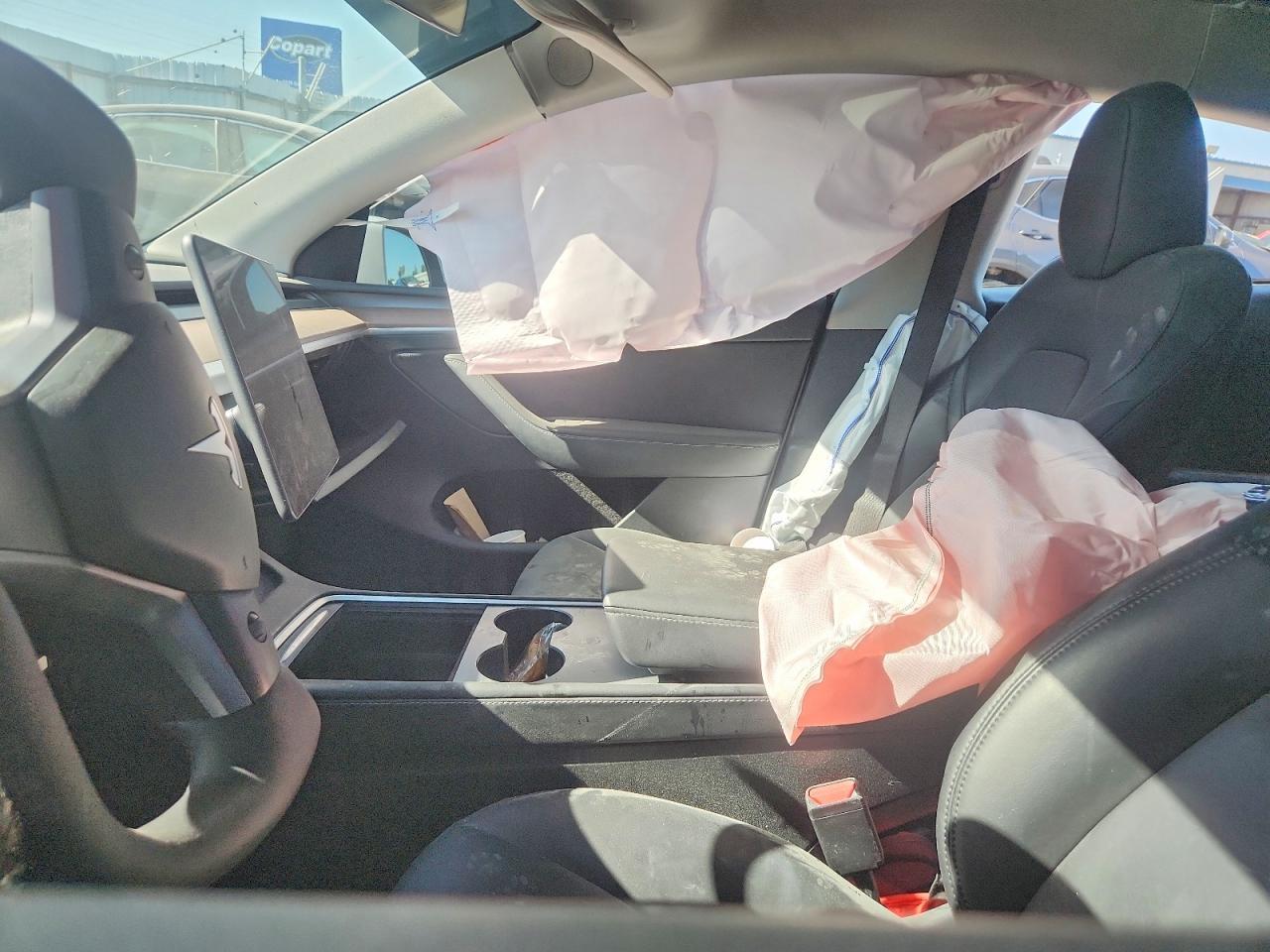 2024 Tesla Model Y - Фото 7