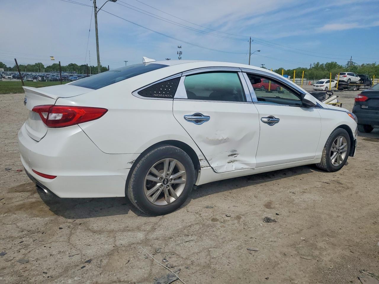 2016 Hyundai Sonata Se - Image 3