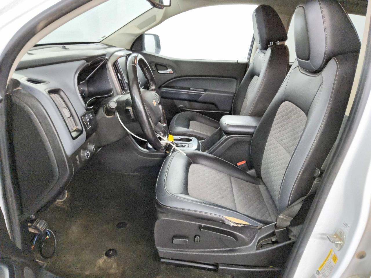 2017 Chevrolet Colorado Z71 - Image 7