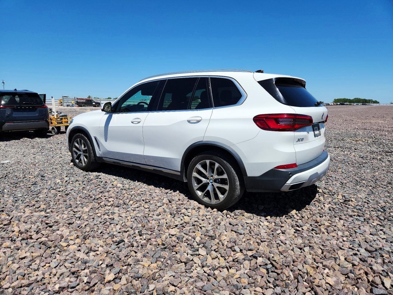 2019 BMW X5 xDrive40I - Image 2