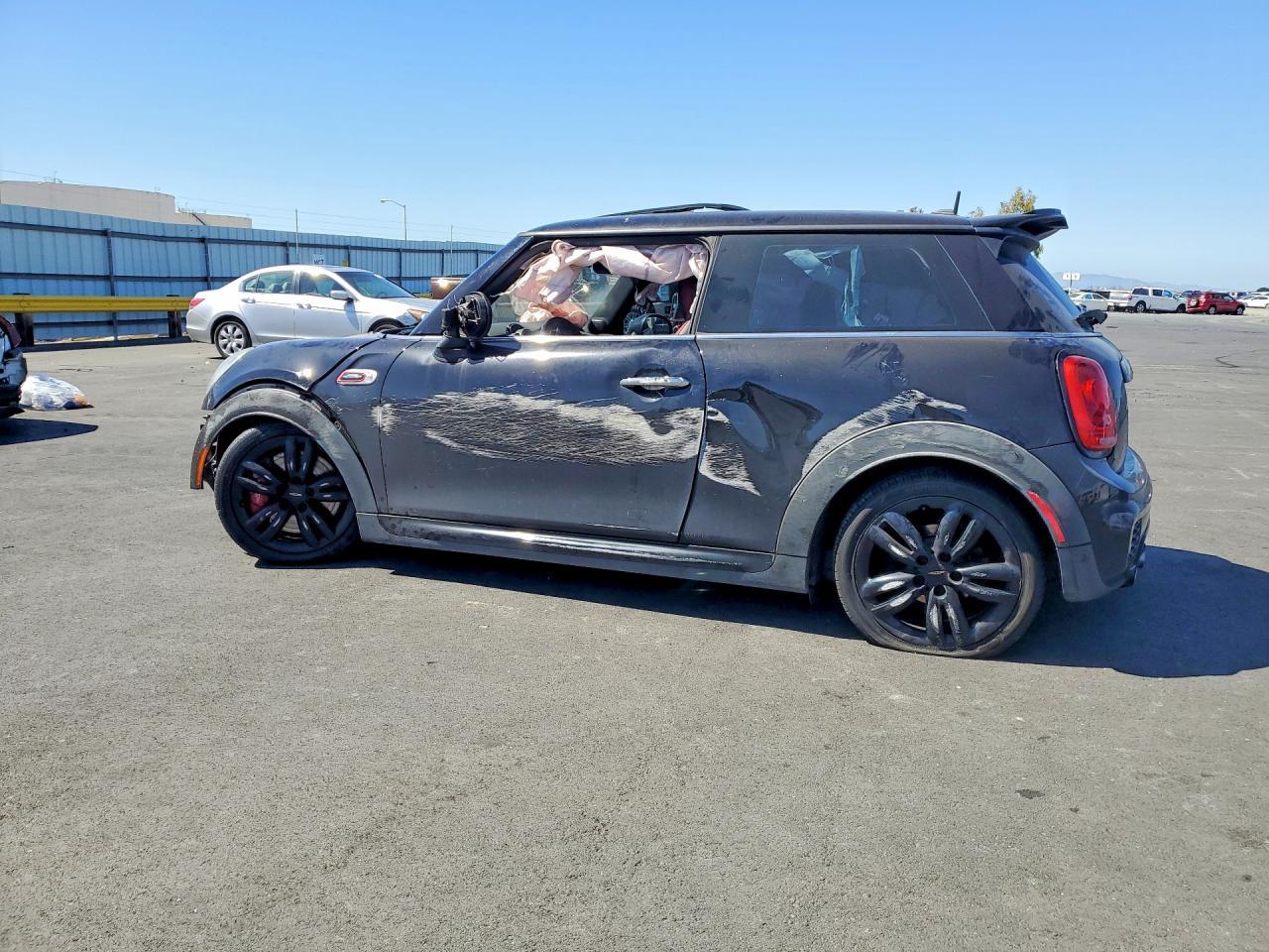 2017 Mini Cooper John Cooper Works - Фото 2