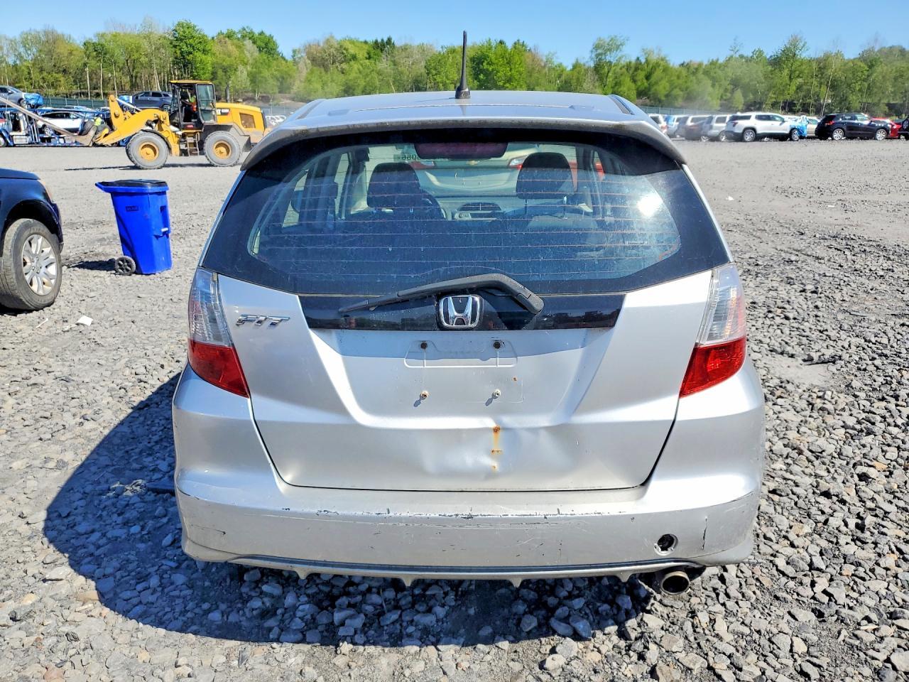 2011 Honda Fit Sport - Фото 6