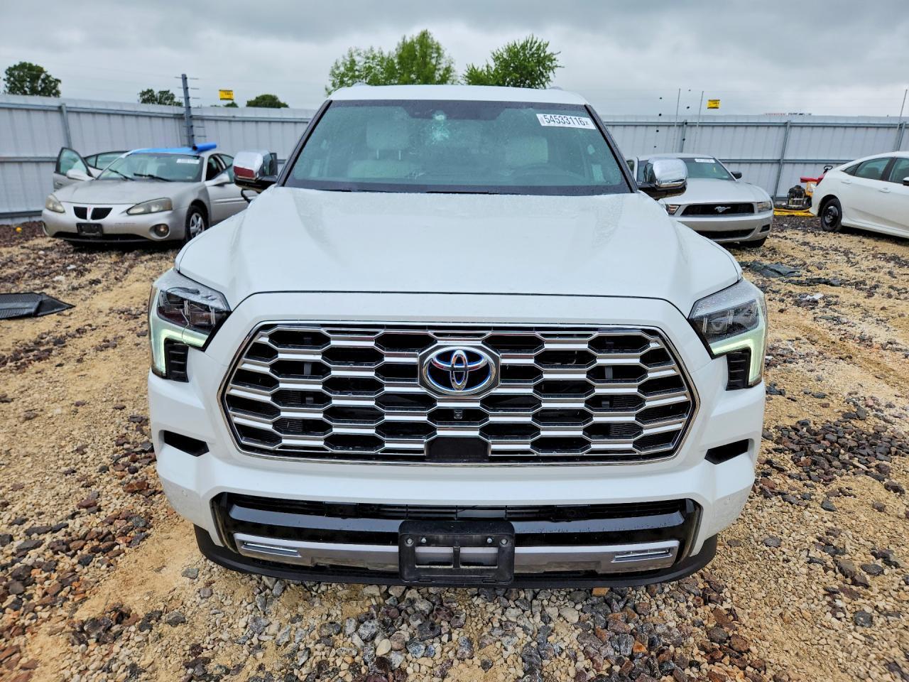 2023 Toyota Sequoia - Фото 5