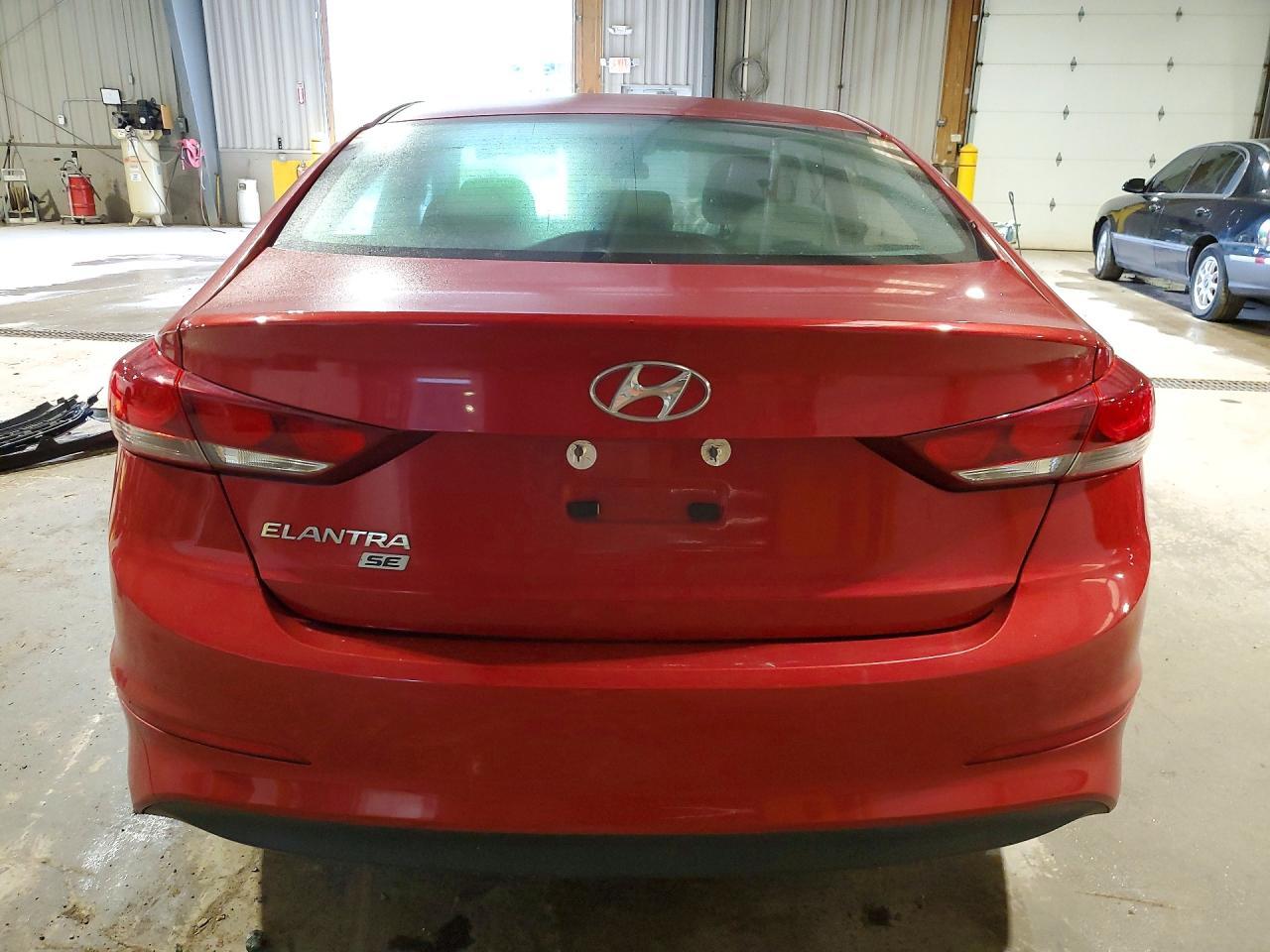 2018 Hyundai Elantra Se - Фото 6