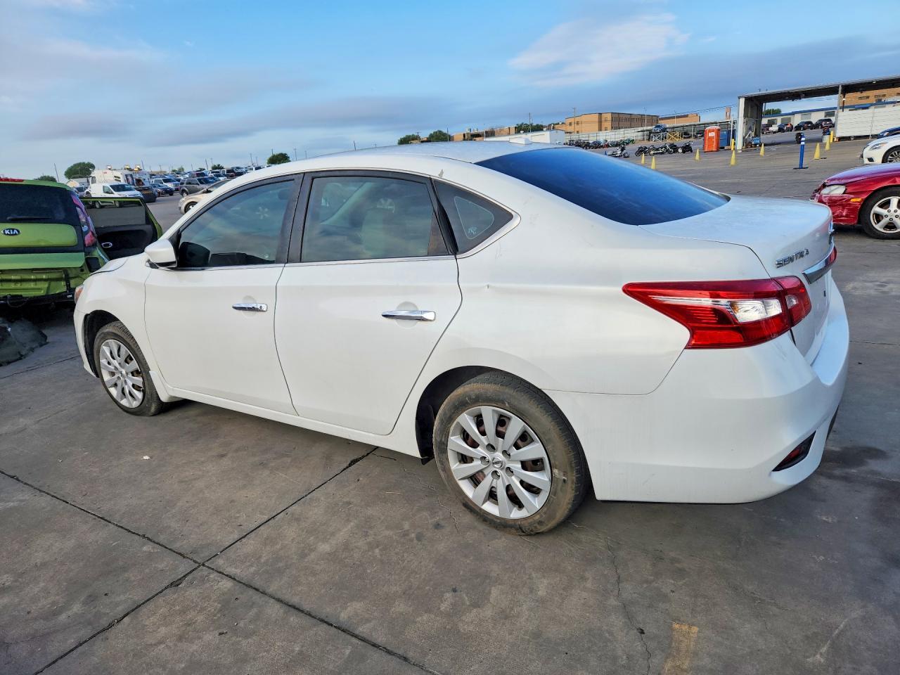 2016 Nissan Sentra Sv - Фото 2