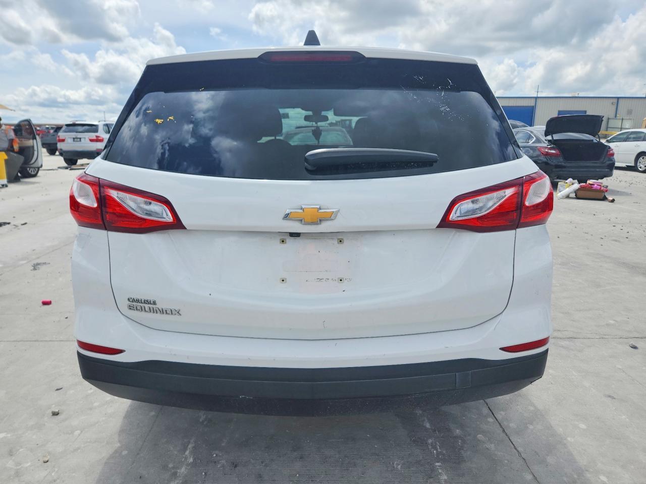 2019 Chevrolet Equinox Ls - Image 6