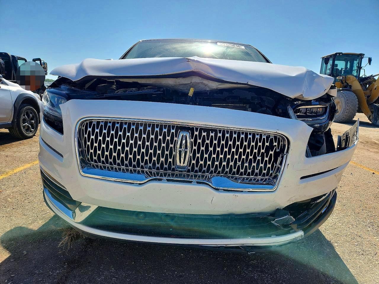 2019 Lincoln Nautilus Reserve - Image 5