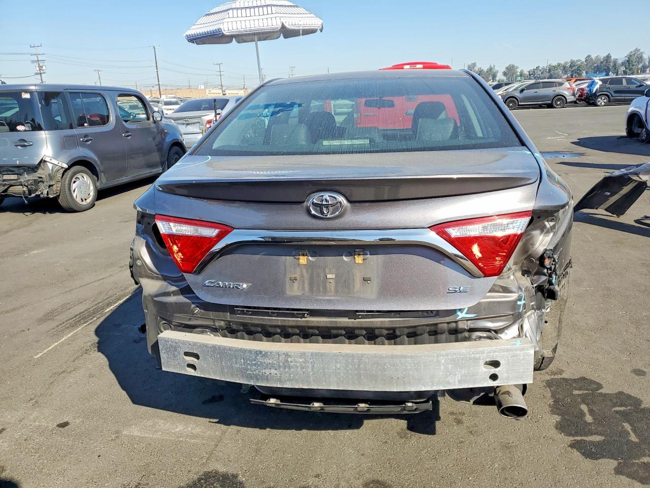 2017 Toyota Camry Se - Image 6