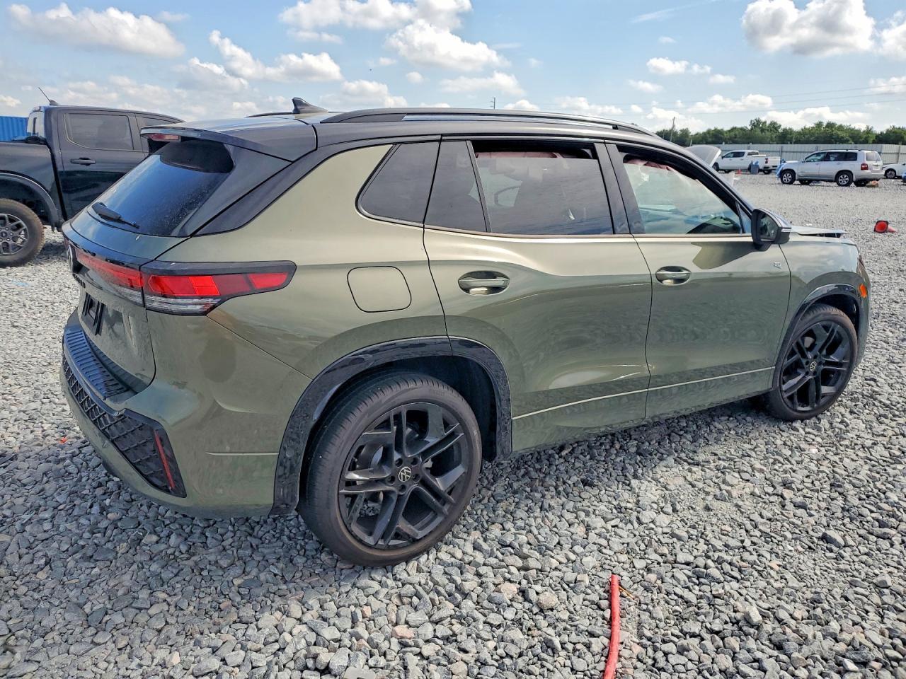 2026 Volkswagen Tiguan Se R-Line Black - Image 3