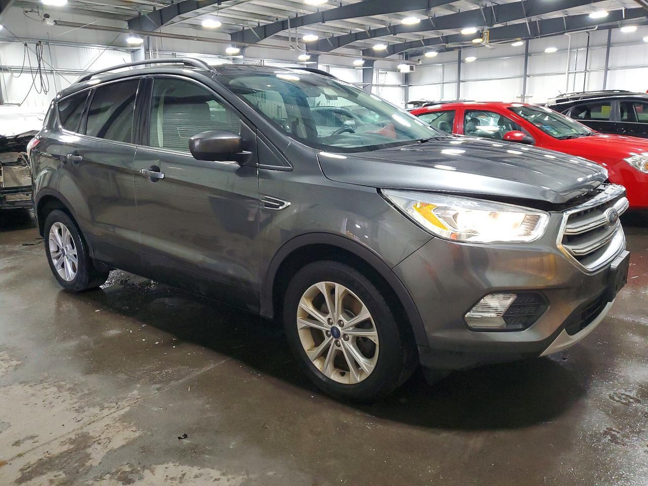 2017 Ford Escape Se - Фото 4