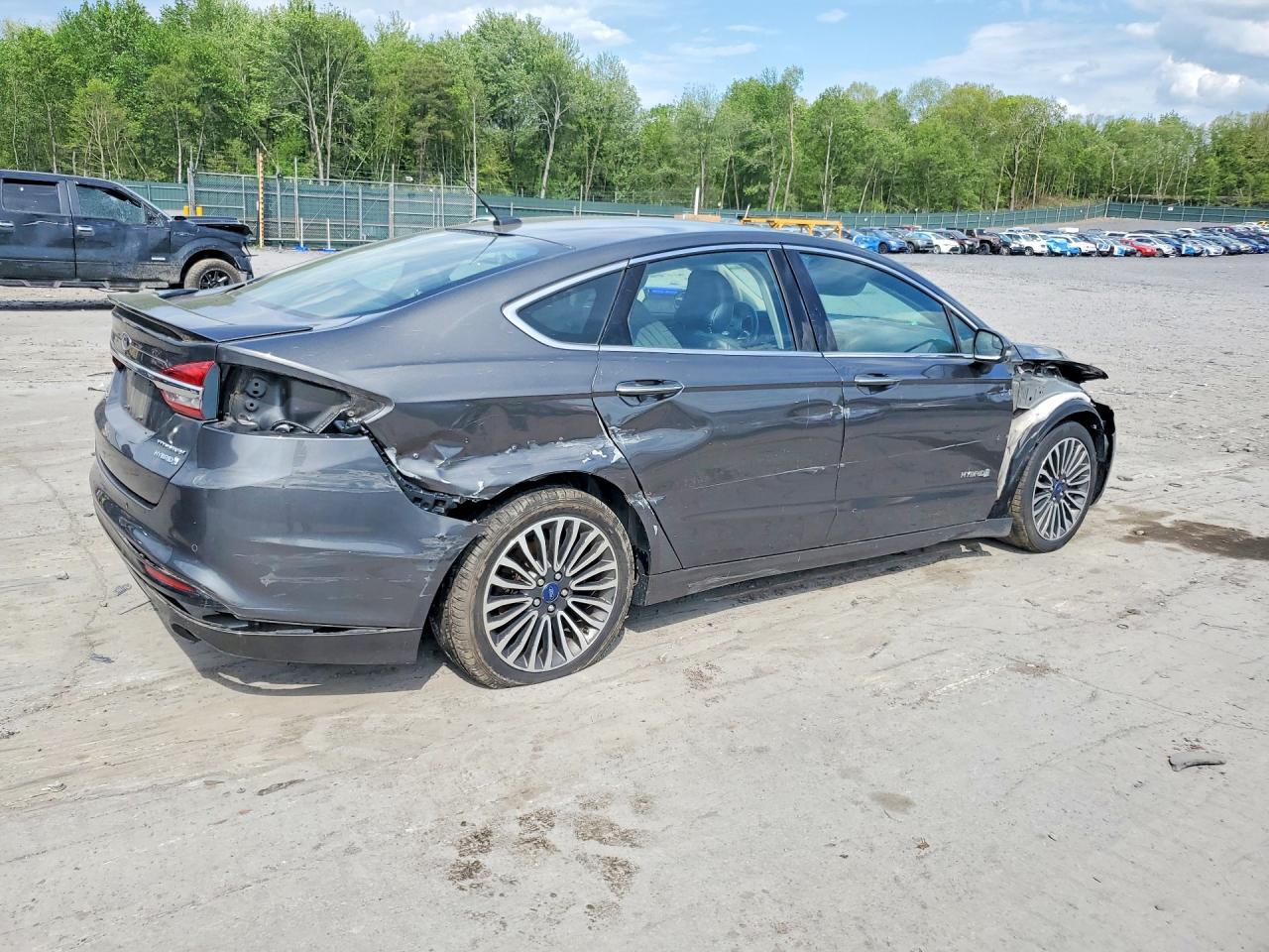 2018 Ford Fusion - Image 3