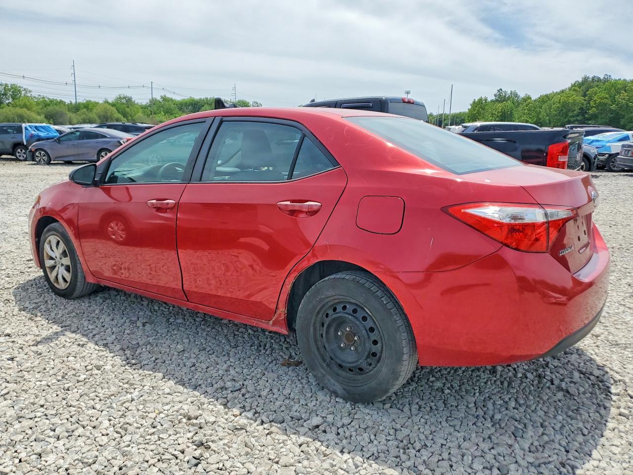 2015 Toyota Corolla Le - Фото 2