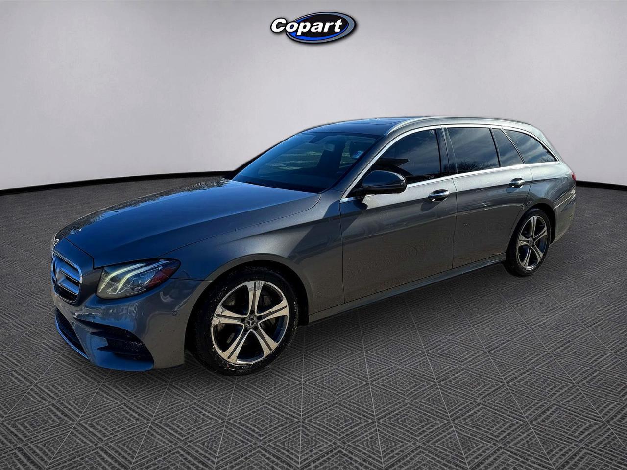 2017 Mercedes-Benz E 400 4Matic - Image 2