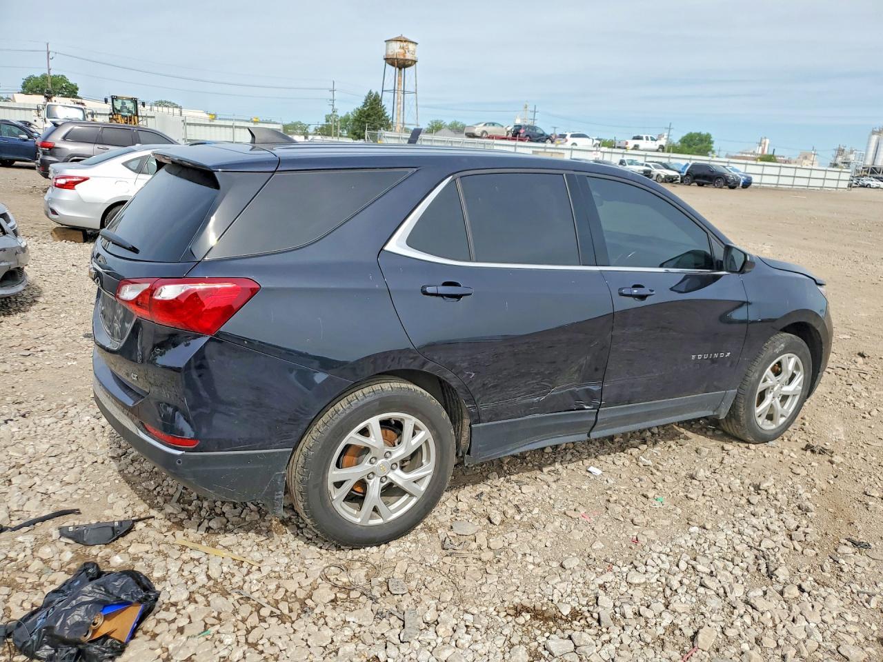 2020 Chevrolet Equinox Lt - Image 3