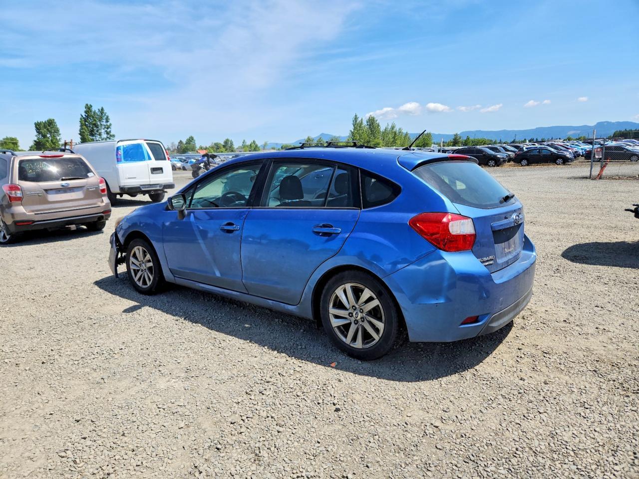 2015 Subaru Impreza Premium - Фото 2