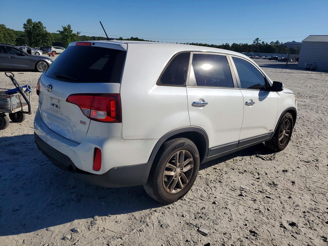 2015 Kia Sorento Lx - Image 3