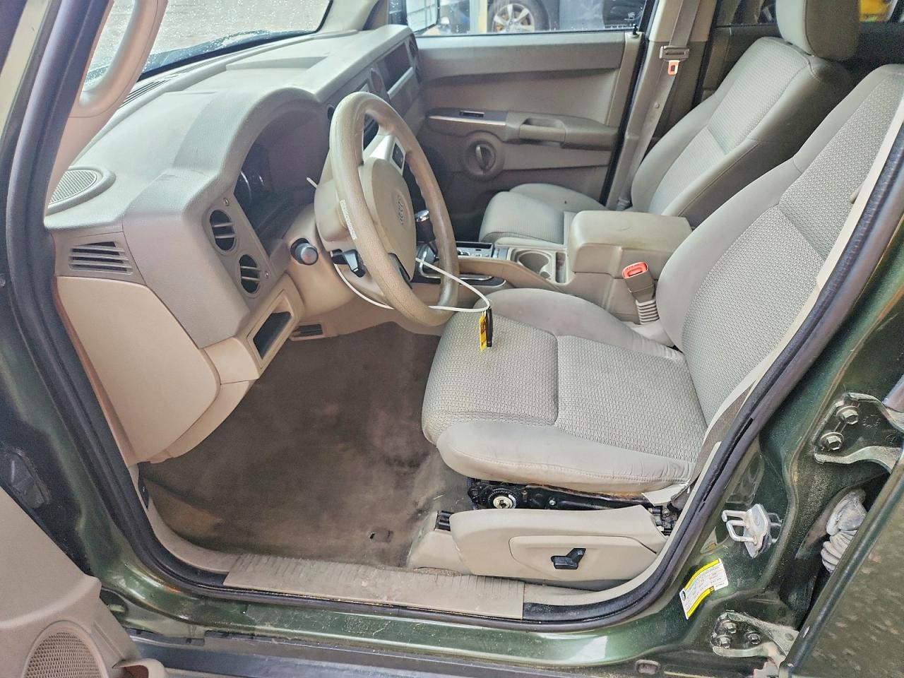 2008 Jeep Commander Sport - Фото 7