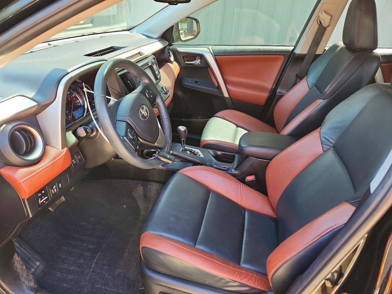 2015 Toyota Rav4 Limited - Image 7