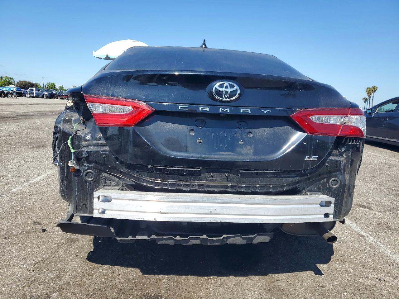 2019 Toyota Camry Le - Фото 6