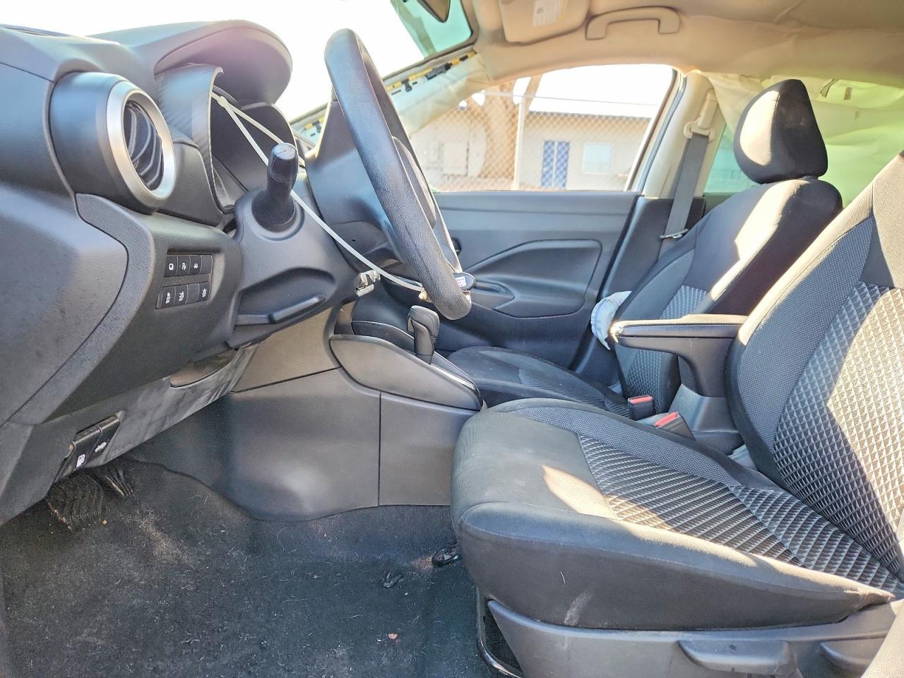 2020 Nissan Versa S - Фото 7