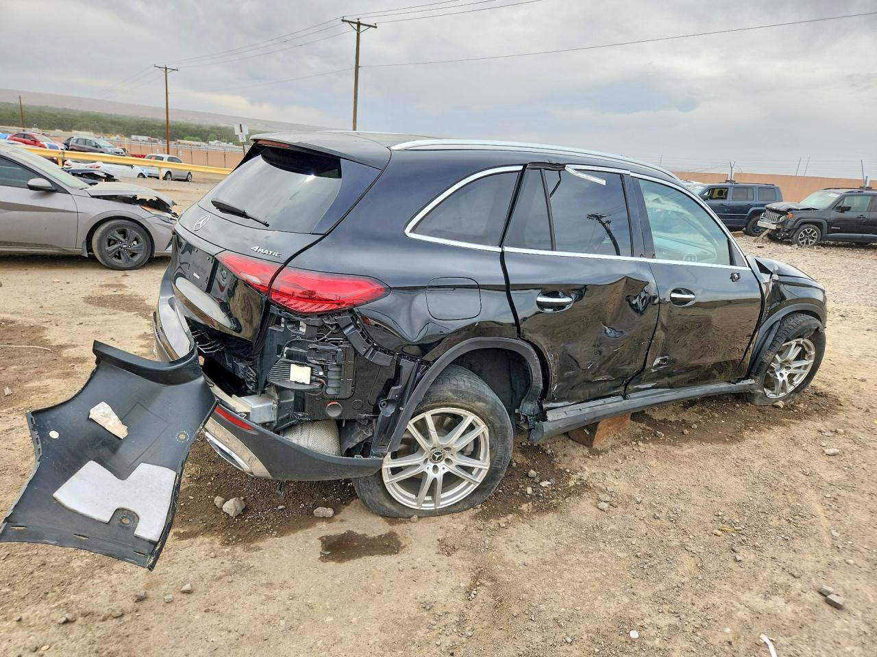 2023 Mercedes-Benz Glc 300 4Matic - Image 3