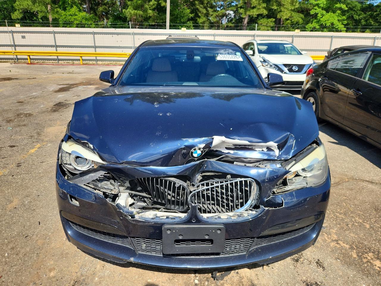 2011 BMW 740 Li - Image 5