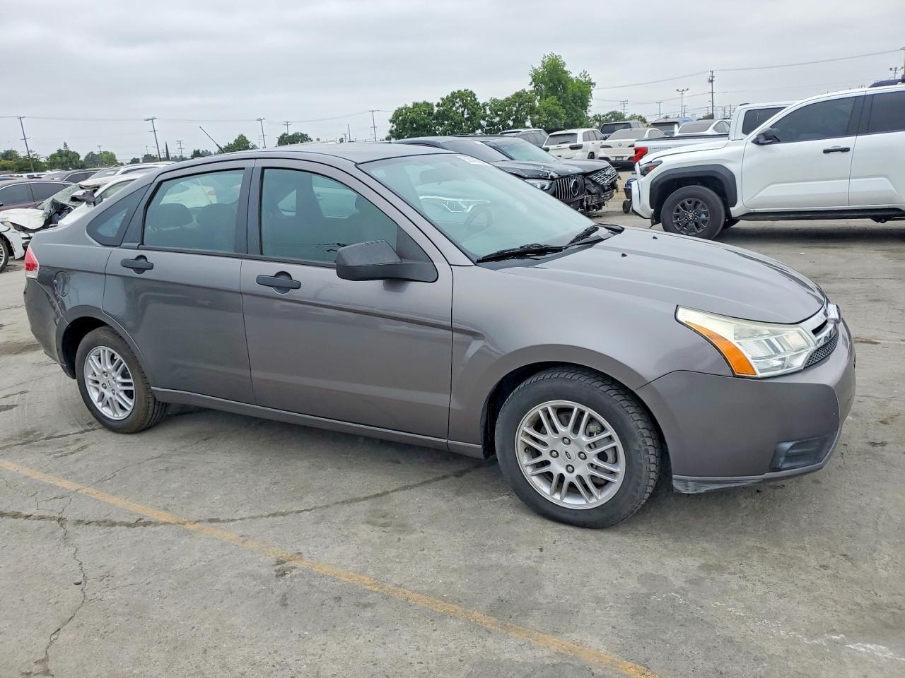 2010 Ford Focus Se - Фото 4