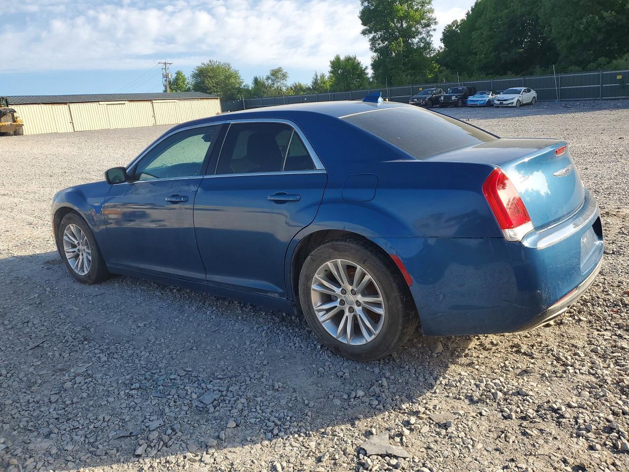 2020 Chrysler 300 Touring - Image 2